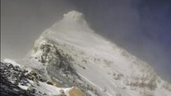 Some experts in Bengal argue that Everest be called Sikdar Parvat or Sikdar Sikhar in India. (AP Photo/File) Some experts in Bengal argue that Everest be called Sikdar Parvat or Sikdar Sikhar in India. (AP Photo/File)