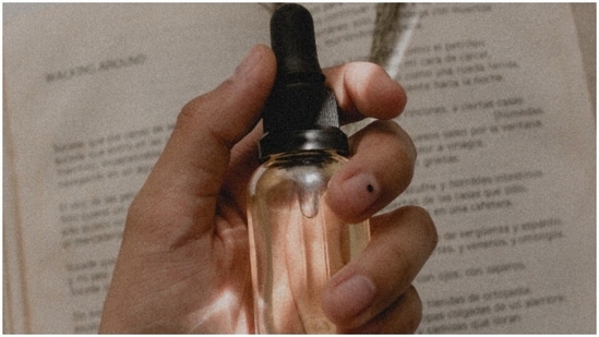 Serum: Using a serum suitable for your skin type after toning will penetrate deep into your skin, moisturise it and fix the targetted problems.(Unsplash)