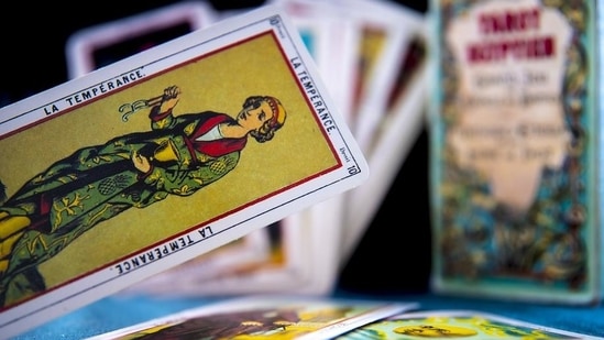 6 Best Online Tarot Readings - Top-Rated Tarot Card Readers for 2023 Predictions