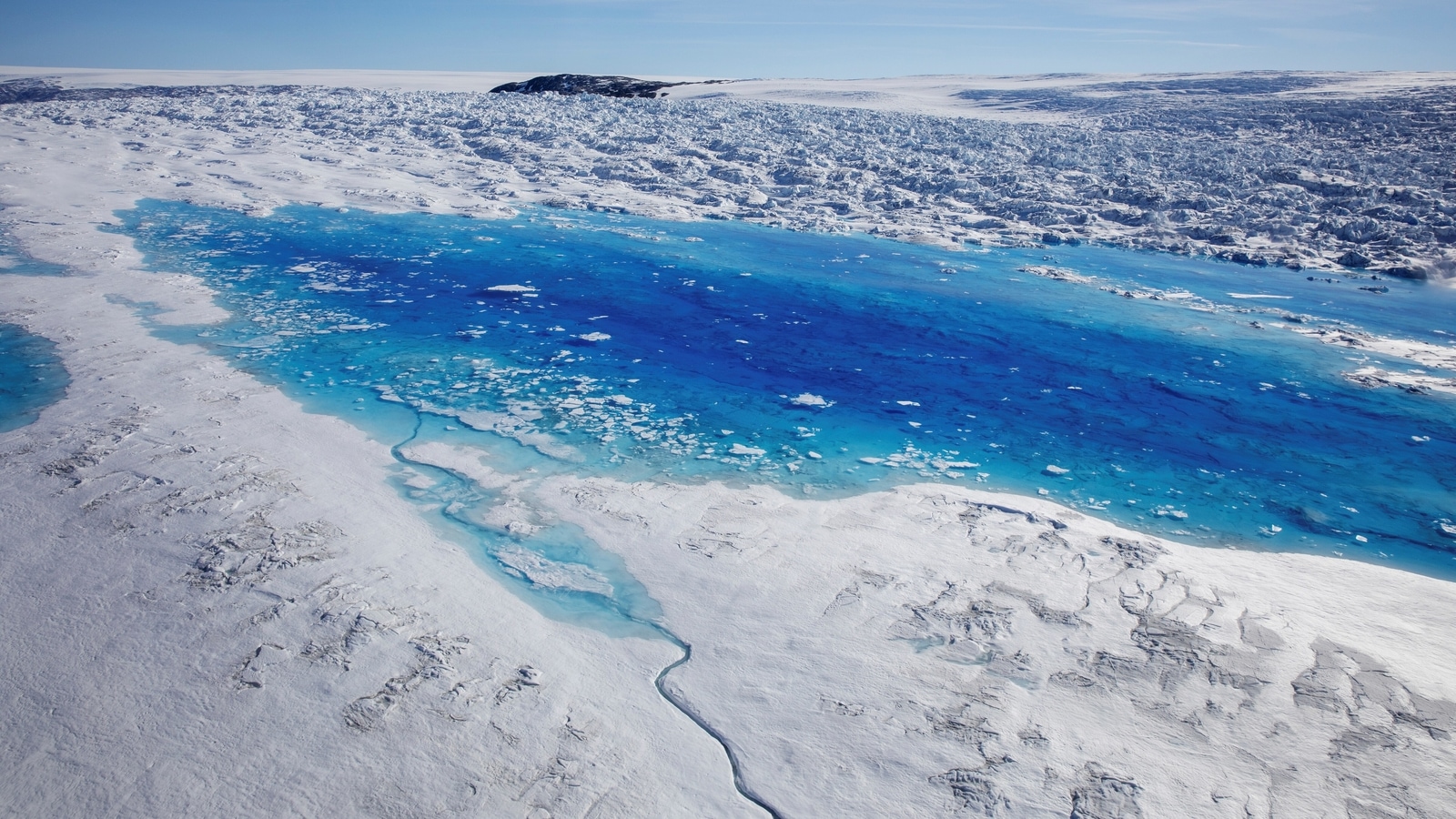 In Last 20 Years Iceland's Glaciers have Lost 750 Square Kilometers