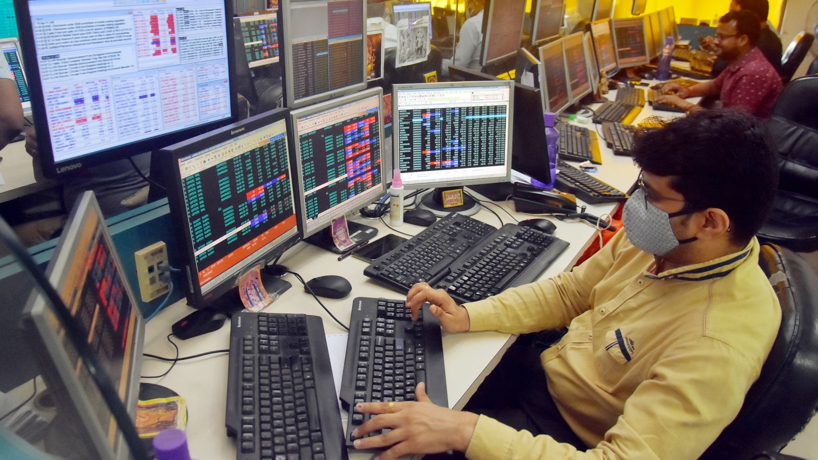 Sensex Drops Over 185 Points In Early Trade; Nifty Below 15,400 ...