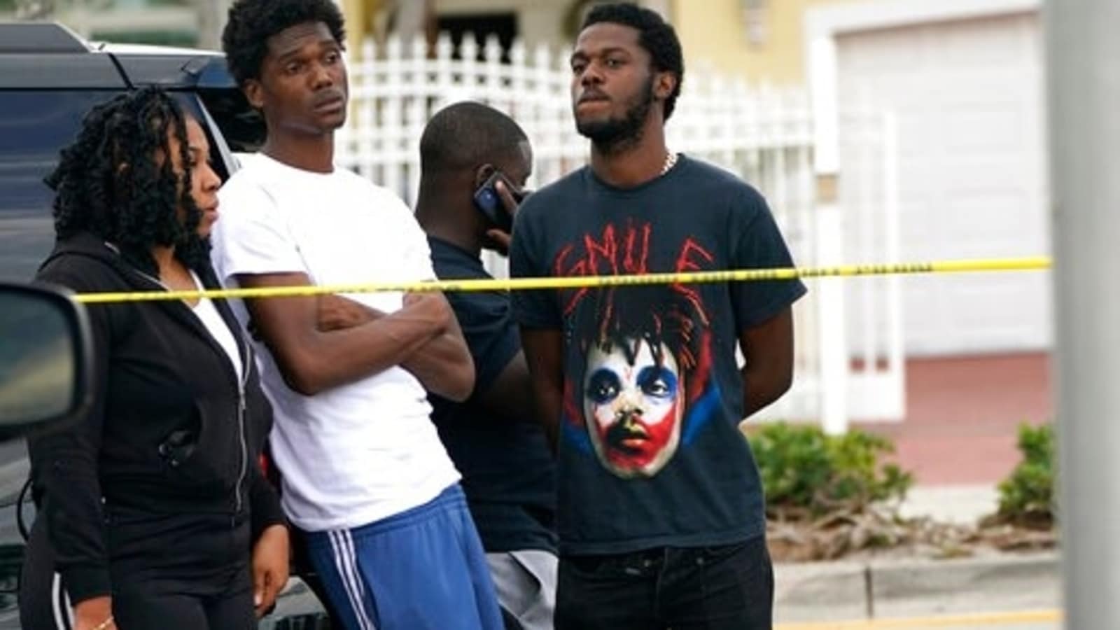 2 killed, over 20 hurt in deadly shooting near banquet hall in Florida ...