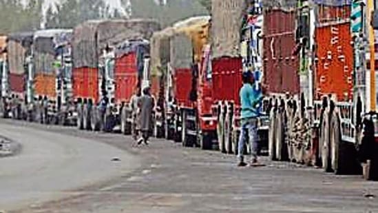 Curbs in states have crimped economic activity.(Mint file photo) Curbs in states have crimped economic activity.(Mint file photo)