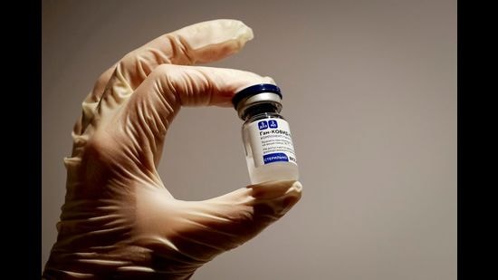FILE PHOTO: A medical specialist holds a vial of Sputnik V vaccine. (REUTERS) FILE PHOTO: A medical specialist holds a vial of Sputnik V vaccine. (REUTERS)