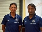 Harmanpreet Kaur (L) with head coach Ramesh Powar (R)(Twitter) Harmanpreet Kaur (L) with head coach Ramesh Powar (R)(Twitter)