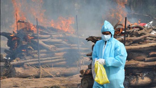 The uptick in the infection numbers, which had started in the second week of March in Chandigarh, transformed into a deadly second wave. (HT FILE PHOTO) The uptick in the infection numbers, which had started in the second week of March in Chandigarh, transformed into a deadly second wave. (HT FILE PHOTO)