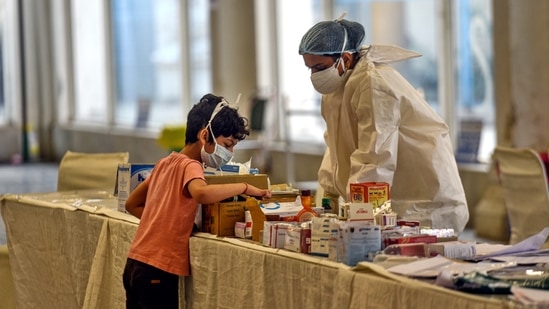 VK Paul said children are not immune to the coronavirus disease (Covid-19) but the impact is minimal. (Sanchit Khanna/HT Photo) VK Paul said children are not immune to the coronavirus disease (Covid-19) but the impact is minimal. (Sanchit Khanna/HT Photo)
