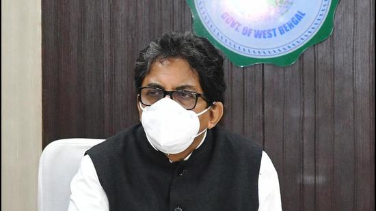 Former chief secretary of Bengal, now special advisor to West Bengal chief minister Mamata Banerjee, Alapan Bandopadhyay. (HT Photo) Former chief secretary of Bengal, now special advisor to West Bengal chief minister Mamata Banerjee, Alapan Bandopadhyay. (HT Photo)