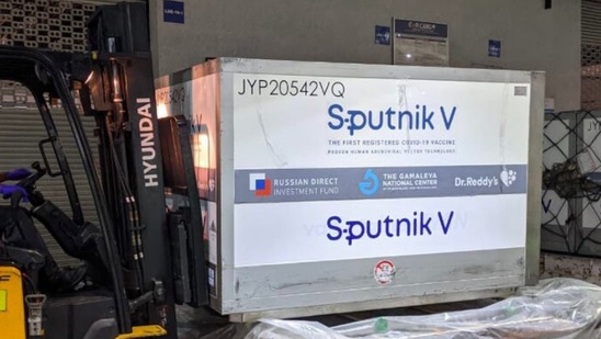Sputnik V shipment at Rajiv Gandhi International Airport, Hyderabad (twitter.com/RGIAHyd)