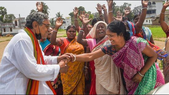 Swapan Dasgupta resigned from the Rajya Sabha in March to contest the West Bengal assembly election that he lost to the TMC. In this photo, he is seen in front of a polling station during the 3rd phase of polling in Hooghly district Bamanpara area in April (PTI) Swapan Dasgupta resigned from the Rajya Sabha in March to contest the West Bengal assembly election that he lost to the TMC. In this photo, he is seen in front of a polling station during the 3rd phase of polling in Hooghly district Bamanpara area in April (PTI)