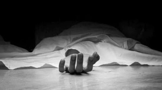 The incident took place in Rawal Pada locality of Dahisar (east) 12 days ago, when the accused allegedly slit the victim Raees Sheikh's throat with a sharp weapon in front of his minor daughter, an official said. The incident took place in Rawal Pada locality of Dahisar (east) 12 days ago, when the accused allegedly slit the victim Raees Sheikh's throat with a sharp weapon in front of his minor daughter, an official said.