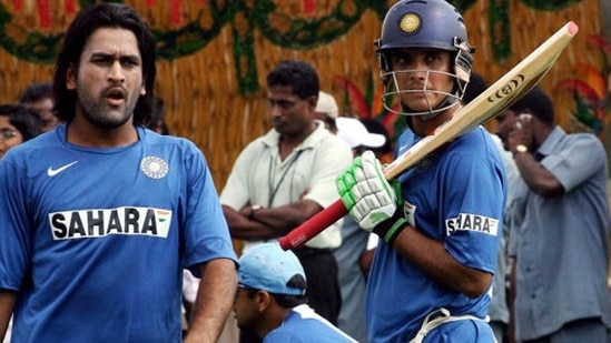 Sourav Ganguly (R) and MS Dhoni in 2007. (Getty Images)