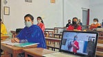 A teacher conducts online and offline class simultaneously at SCD Government College in Ludhiana, Punjab. (HT archive) A teacher conducts online and offline class simultaneously at SCD Government College in Ludhiana, Punjab. (HT archive)