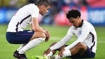 Trent Alexander-Arnold on the ground after injuring himself. (Twitter) Trent Alexander-Arnold on the ground after injuring himself. (Twitter)