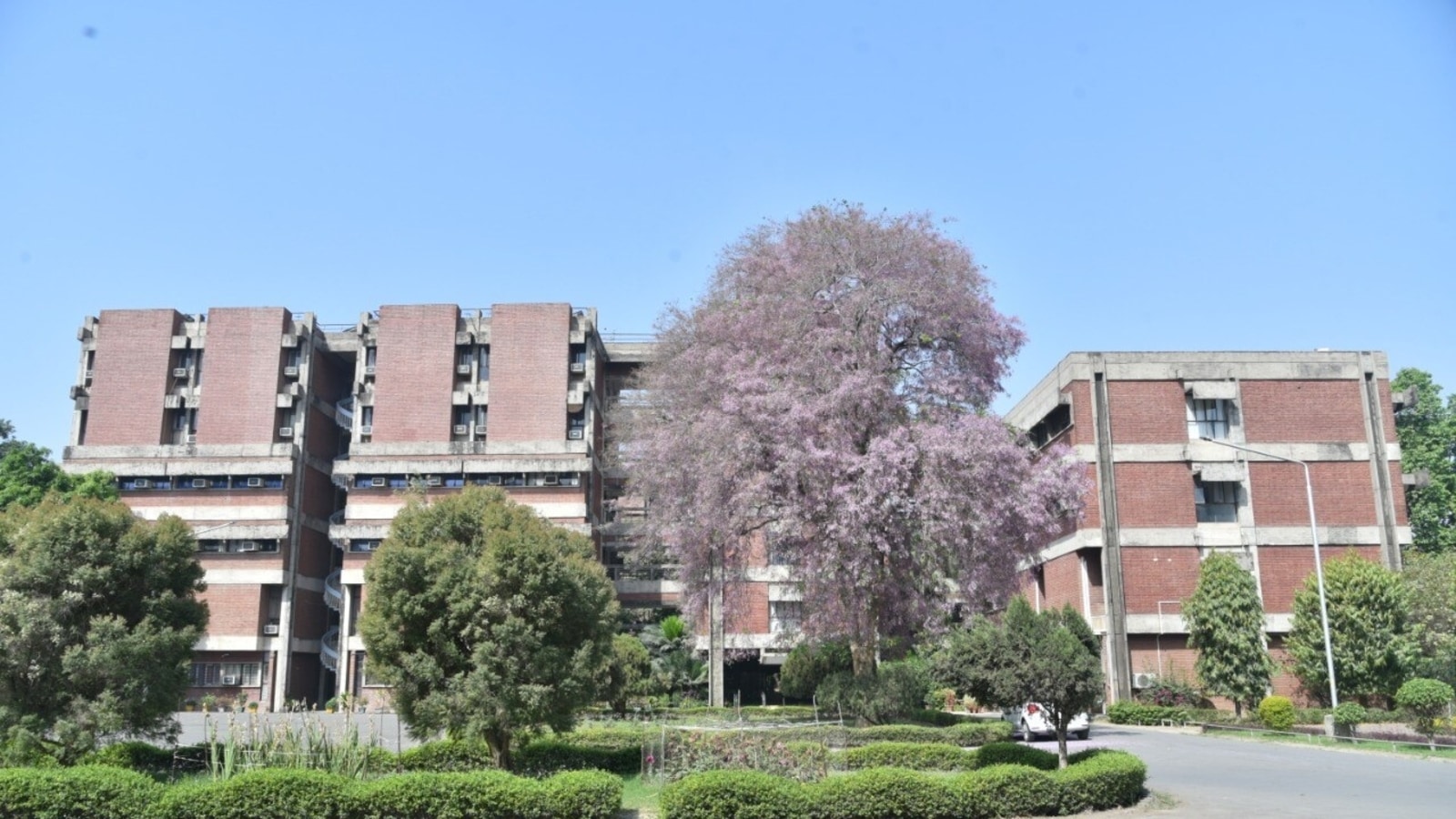 IIT Kanpur  e-Masters in Climate Finance and Sustainability