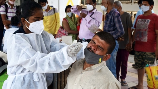 Medical workers in the state tested 260,032 samples in the previous 24 hours for the disease and so far, 35,774,626 tests have been conducted in the state. (ANI) Medical workers in the state tested 260,032 samples in the previous 24 hours for the disease and so far, 35,774,626 tests have been conducted in the state. (ANI)