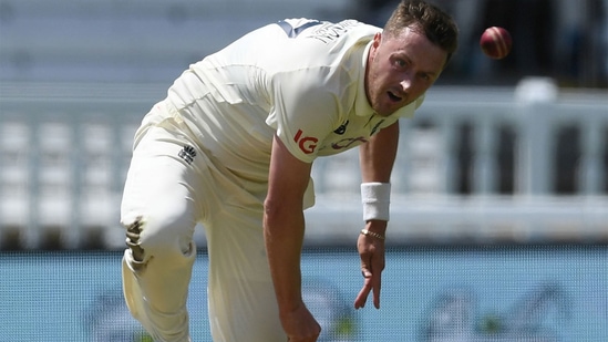 Ollie Robinson bowls on Day 1 of the first England-New Zealand Test. (Getty Images)