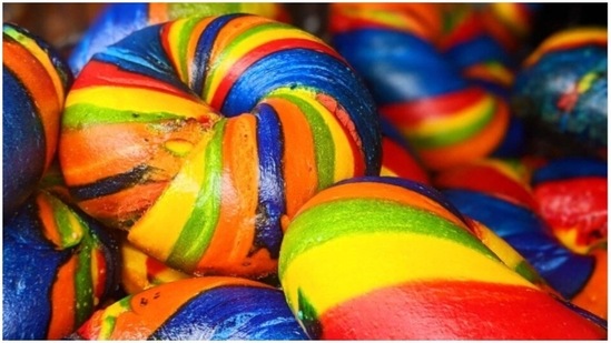 Rainbow bagels: Give a twist to your bagels by adding some fun colour to it. This dish is not just delicious but also easy to make. (Instagram/georgiaonmydime)