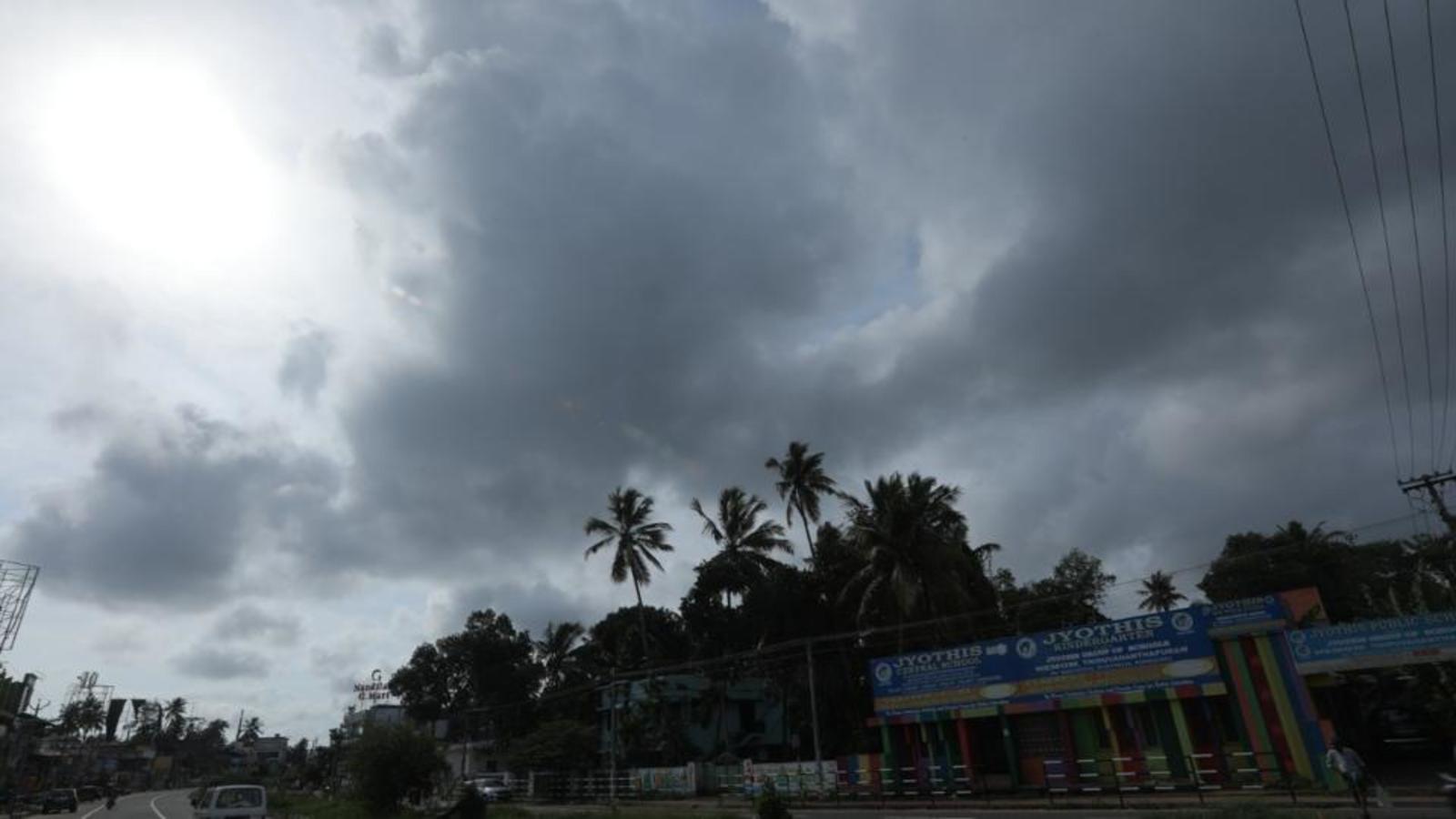 Monsoon to reach Tamil Nadu, coastal Karnataka by tomorrow Latest