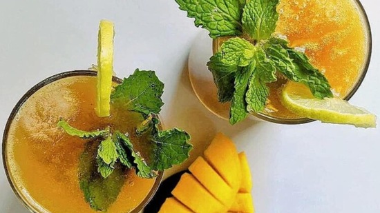 Mango iced tea: Don't have much time in hand to make something fancy for your abrupt party plans then this cocktail is a saviour. It does not take much time to prepare your friends are surely going to love it.(Instagram/blueoven_stories)