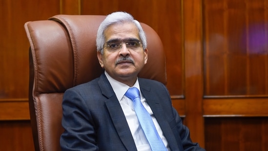 Repo rate and the reverse repo rates remain unchanged at 4 per cent and 3.35 per cent respectively, RBI governor Shaktikanta Das said. (File Photo) Repo rate and the reverse repo rates remain unchanged at 4 per cent and 3.35 per cent respectively, RBI governor Shaktikanta Das said. (File Photo)