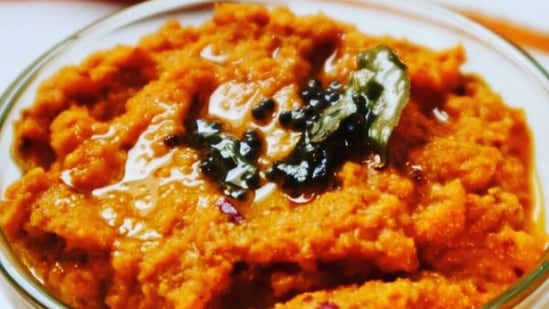 Garlic, carrot chutney: Make your meals more interesting with this sweet and flavoursome chutney.(Instagram/easyfoodiesrecipe)