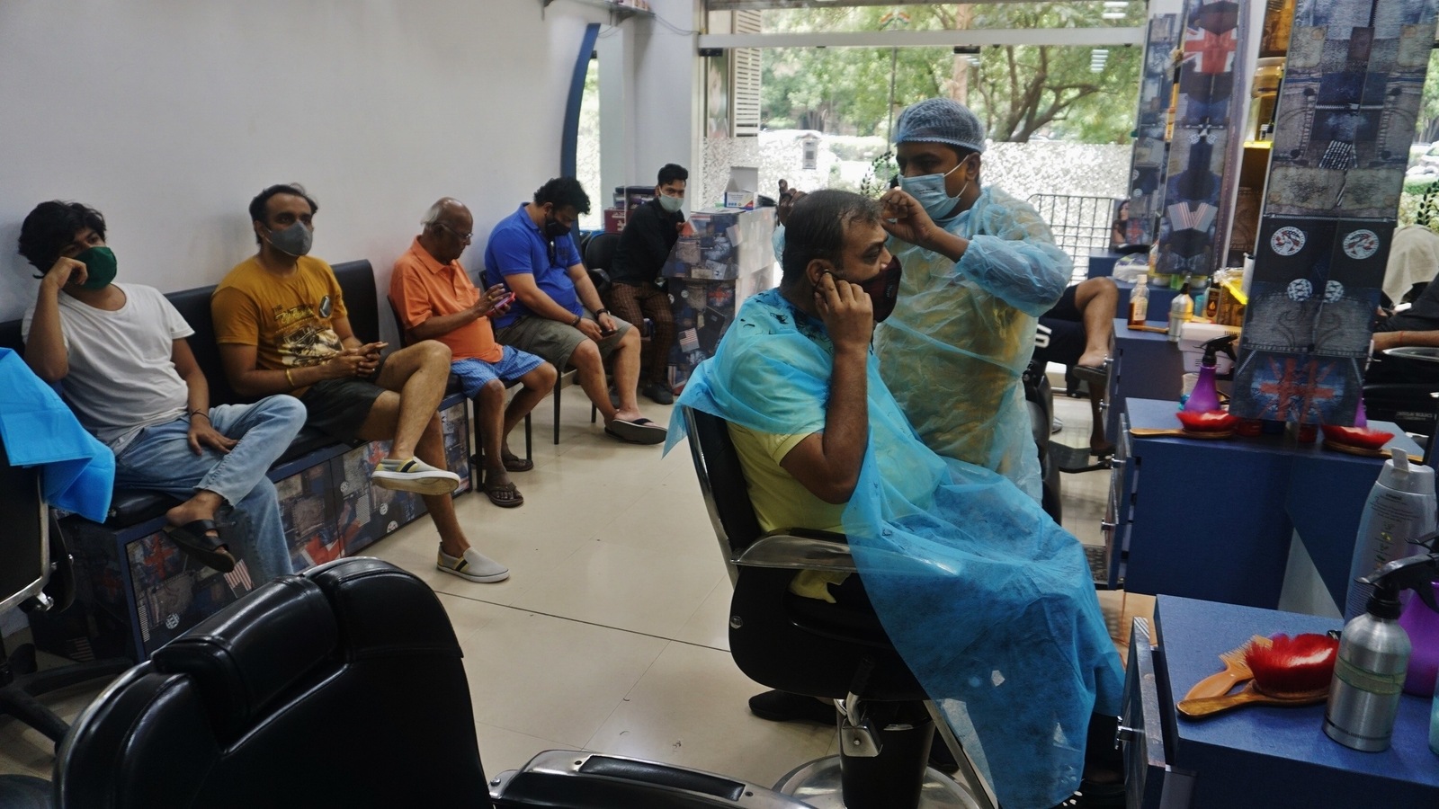 Maharashtra 5level Covid curbs Gyms, salons, restaurants allowed to