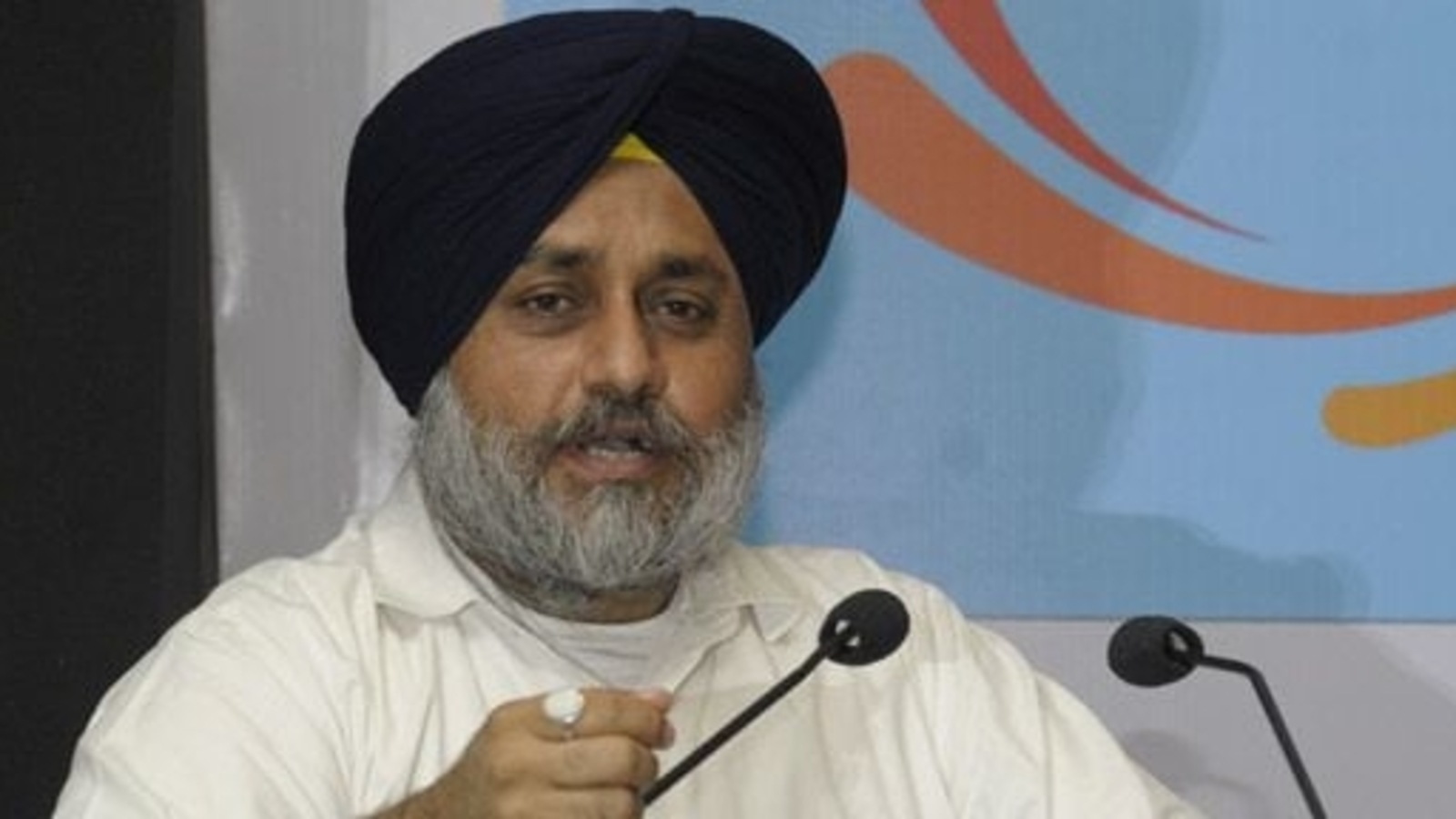 SAD chief Badal to meet Punjab guv, seek dismissal of state govt over ...