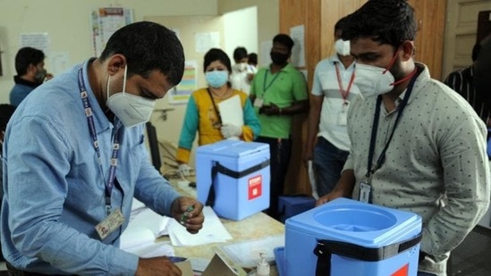 As many as 724,402 patients have recovered from the highly infectious disease, including 11,347 on Friday.(File photo. Representative image) As many as 724,402 patients have recovered from the highly infectious disease, including 11,347 on Friday.(File photo. Representative image)