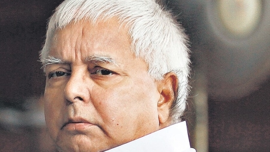 RJD chief Lalu Prasad Yadav hit out at the ‘double engine’ coalition government of Janata Dal (United) and Bharatiya Janata Party (BJP) in the state, (HT archive) (HT_PRINT) RJD chief Lalu Prasad Yadav hit out at the ‘double engine’ coalition government of Janata Dal (United) and Bharatiya Janata Party (BJP) in the state, (HT archive) (HT_PRINT)