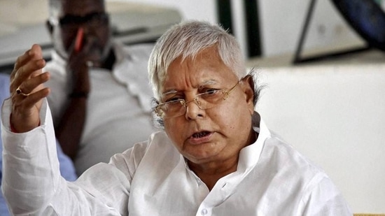 Bihar former chief minister Lalu Prasad Yadav hit out at the Nitish Kumar led-state government over Bihar’s ranking in the Niti Aayog Sustainable Development Goals (SDG) index 2020-21.(PTI) Bihar former chief minister Lalu Prasad Yadav hit out at the Nitish Kumar led-state government over Bihar’s ranking in the Niti Aayog Sustainable Development Goals (SDG) index 2020-21.(PTI)