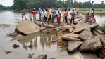 The West Bengal chief minister had said, as per initial assessment, the cyclone had led to damage of an estimated <span class='webrupee'>₹</span>20,000 crore to property and agriculture.(PTI) The West Bengal chief minister had said, as per initial assessment, the cyclone had led to damage of an estimated <span class='webrupee'>₹</span>20,000 crore to property and agriculture.(PTI)