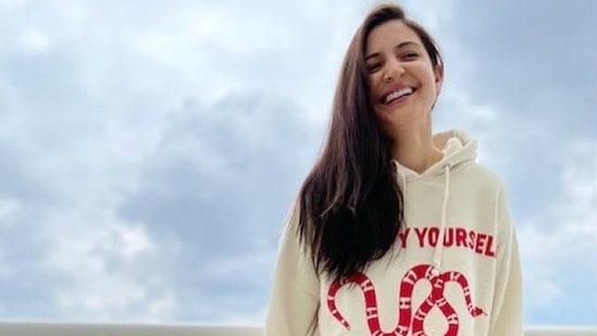 Anushka Sharma in sweatshirt and joggers gives glam twist to comfy athleisure(Instagram/@anushkasharma) Anushka Sharma in sweatshirt and joggers gives glam twist to comfy athleisure(Instagram/@anushkasharma)