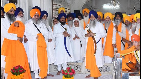 Akal Takht acting jathedar Giani Harpreet Singh, SGPC president Bibi Jagir Kaur and others during the 37th anniversary of the Operation Bluestar at the Golden Temple in Amritsar on Sunday. (Sameer Sehgal/HT)