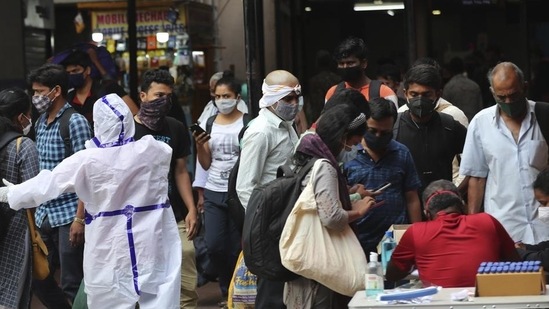 Cumulatively a total of 30.6 million samples have been tested in the state so far, out of which 158,274 were tested on Sunday alone. (AP file photo)