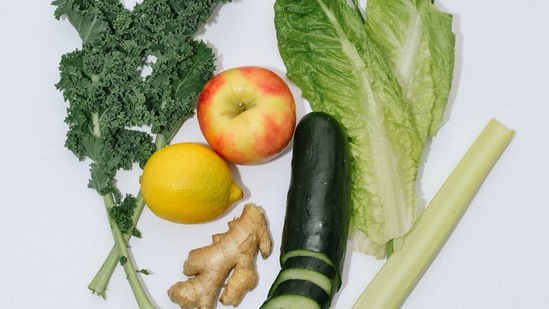 Green apple juice: To make this, you will need 1 green apple, 4 celery stalks, 1/2 medium cucumber and 1/2 inch ginger. Put all the ingredients in a juicer, pour the juice in a glass and enjoy.(Unsplash)