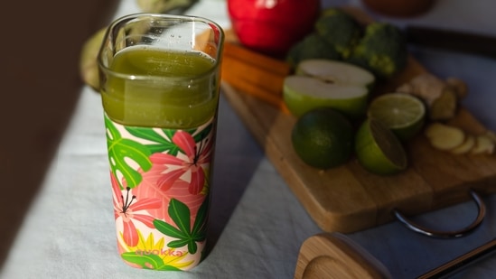 Ginger-kale green juice: Kale has many health benefits and is one of the main ingredients used in making green juice. This is the best way to have your greens without disappointing anyone.(Unsplash)