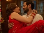Vikrant Massey and Taapsee Pannu in a still from the Haseen Dillruba teaser.