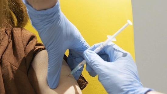 According to previously released expert advice, both doses of the Covid-19 vaccines are needed for strong protection against the Delta variant. (via AP) According to previously released expert advice, both doses of the Covid-19 vaccines are needed for strong protection against the Delta variant. (via AP)