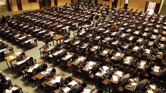 CBSE class 12th results: The deadline for uploading the marks has been extended to June 28 from June 11.(Arun Mondhe/HT File Photo) CBSE class 12th results: The deadline for uploading the marks has been extended to June 28 from June 11.(Arun Mondhe/HT File Photo)