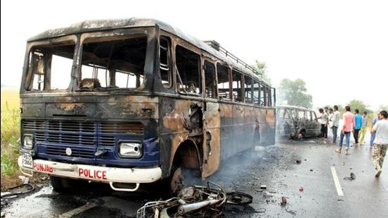 The SIT is probing into the policing firing on protesters seeking action into sacrilege incidents, which left two men dead at Kotkapura in Faridkot on October 14, 2015. (HT File Photo) The SIT is probing into the policing firing on protesters seeking action into sacrilege incidents, which left two men dead at Kotkapura in Faridkot on October 14, 2015. (HT File Photo)