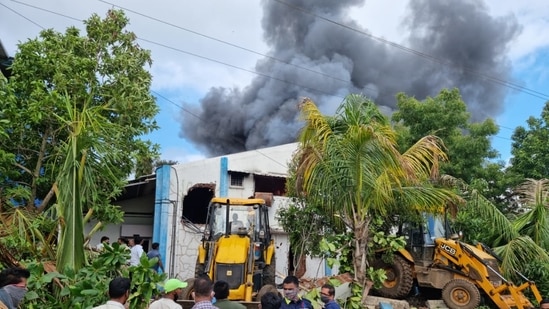 A fire broke out at a chemical manufacturing unit near Pune.(Sourced) A fire broke out at a chemical manufacturing unit near Pune.(Sourced)
