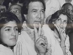 Dimple Kapadia married Rajesh Khanna when she was just a teenager. Dimple Kapadia married Rajesh Khanna when she was just a teenager.
