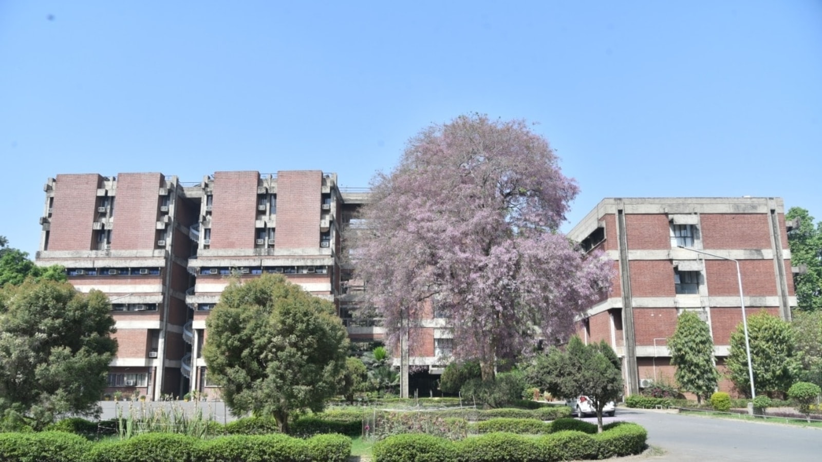 Outreach Cell, IIT Kanpur