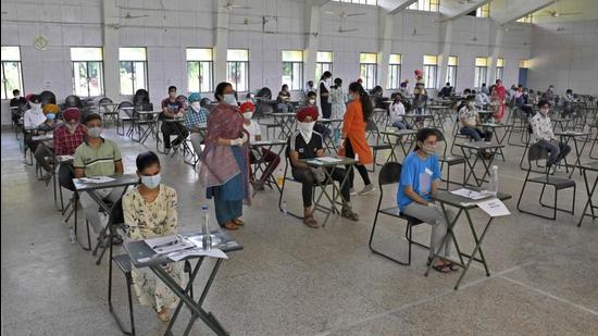 A stroke of luck besides the seating arrangement played a decisive role in clearing the hurdles for the harried students heading for writing an exam of an underprepared subject. (Representational photo) A stroke of luck besides the seating arrangement played a decisive role in clearing the hurdles for the harried students heading for writing an exam of an underprepared subject. (Representational photo)