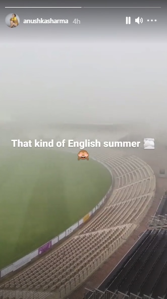 Anushka Sharma gave a glimpse of the weather.