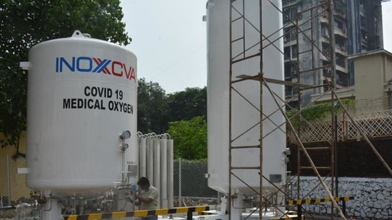 Two oxygen storage tanks have been set up in the premises of Babasaheb Ambedkar Hospital and DDU hospital in New Delhi. (Image used for representation). (HT PHOTO.) Two oxygen storage tanks have been set up in the premises of Babasaheb Ambedkar Hospital and DDU hospital in New Delhi. (Image used for representation). (HT PHOTO.)