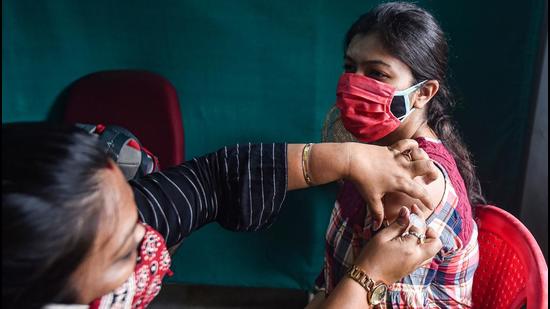 Tamil Nadu has so far received 1,01,63,000 vaccines and administered 97,62,957 vaccines. (PTI PHOTO.) Tamil Nadu has so far received 1,01,63,000 vaccines and administered 97,62,957 vaccines. (PTI PHOTO.)
