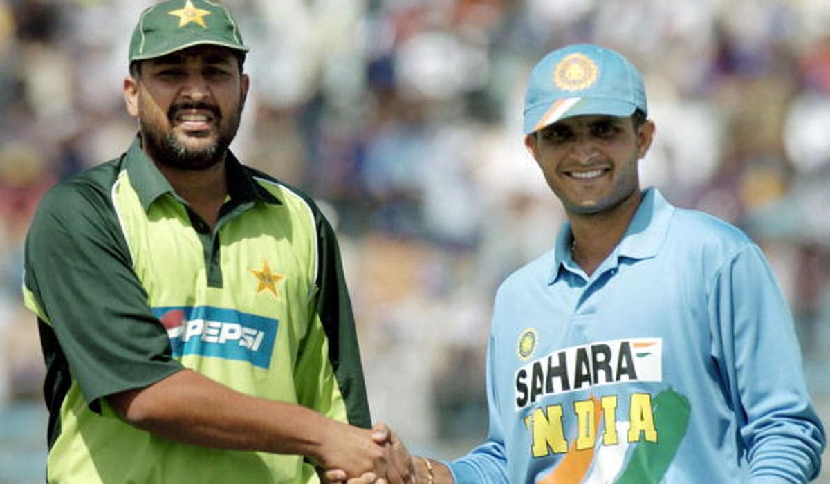 Inzamam-Ul-Haq and Sourav Ganguly during the 2004 ODI series. (Getty Images) Inzamam-Ul-Haq and Sourav Ganguly during the 2004 ODI series. (Getty Images)