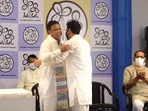 Abhishek Banerjee greets Mukul Roy on his return. 